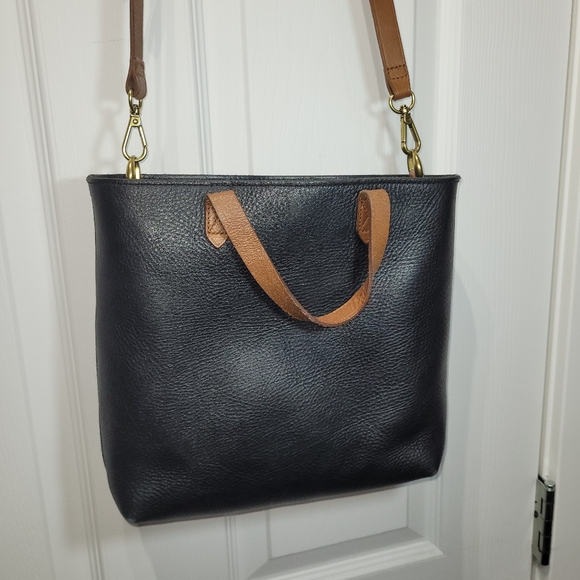 Madewell Handbags - Madewell leather zip top transport crossbody purse bag